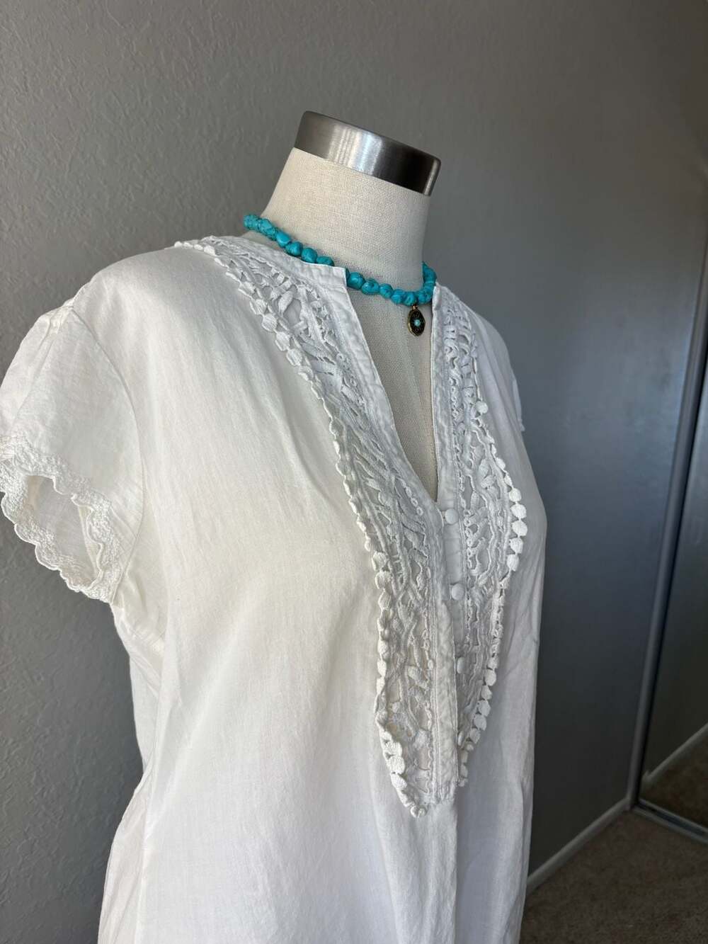 Converse white cotton peasant blouse with crochet lace detailing - Picture 5 of 10